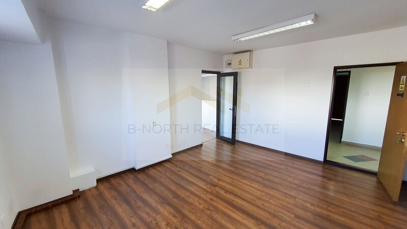 Piata Unirii, Sitraco Cente, Fantani, spatiu de birouri 525 mp de vanzare.